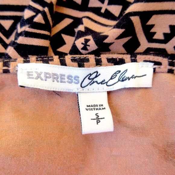 🍍3/$15🍍 Express Tribal Print Tank - Picture 5 of 6